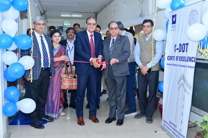 MoU Signed Between IITR & Centre for Development of Telematics: